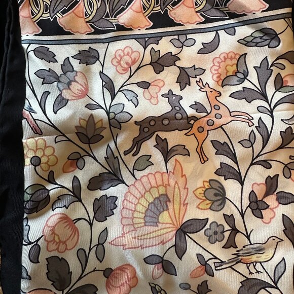 LIBERTY OF LONDON SCARF - Picture 3 of 5